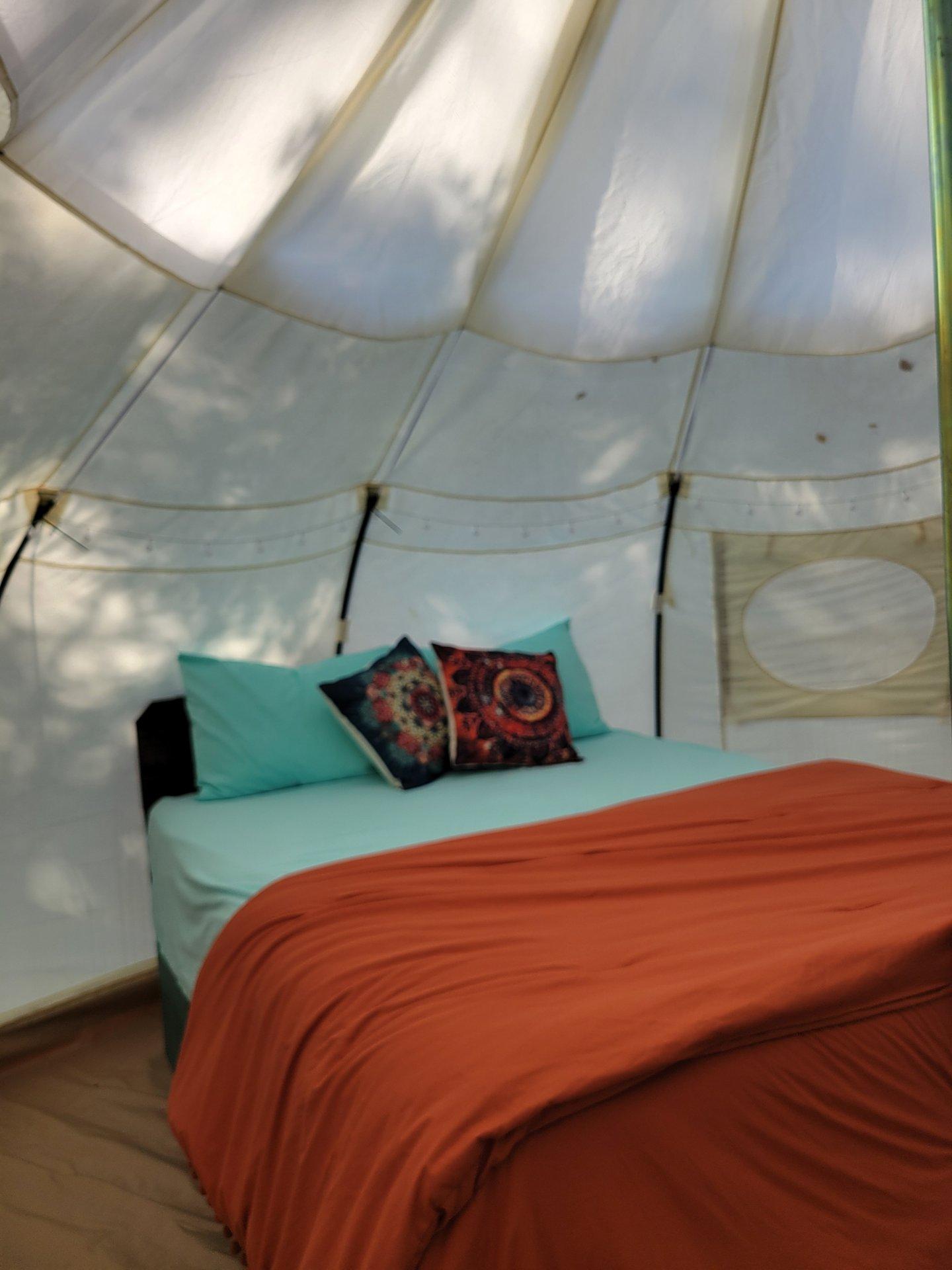 Cozy bedshic